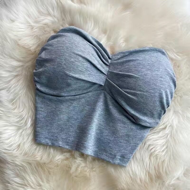Top con scollo a cuore