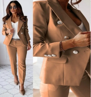 Completo cordinato con giacca e pantaloni elegante