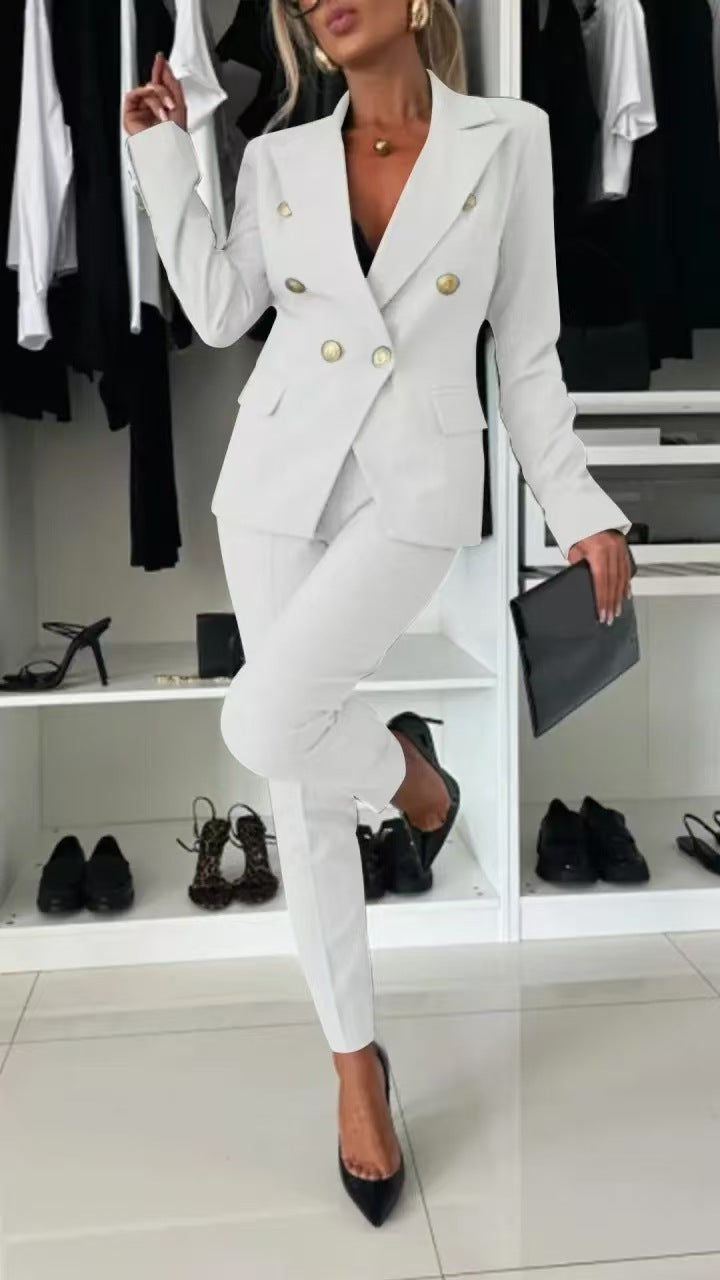 Completo cordinato con giacca e pantaloni elegante